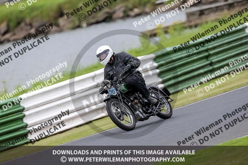 Vintage motorcycle club;eventdigitalimages;mallory park;mallory park trackday photographs;no limits trackdays;peter wileman photography;trackday digital images;trackday photos;vmcc festival 1000 bikes photographs